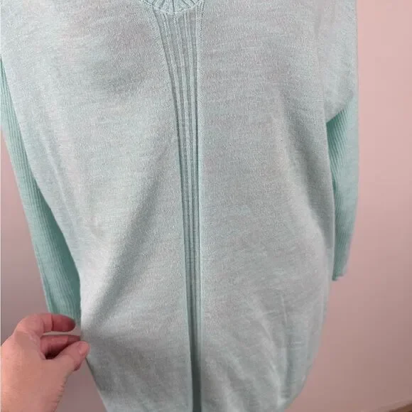 Talbots Soft Mint V-Neck Sweater - Picture 3 of 7